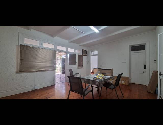 230M² OFFICE TO LET IN BEREA WEST
